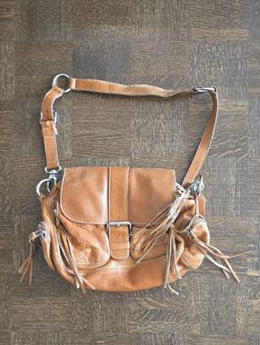 Vintage Roots Tan Leather Fringe Shoulder Bag